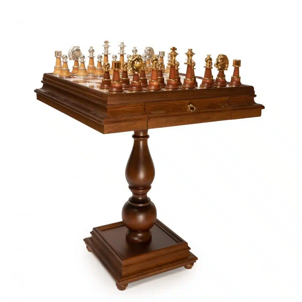 Ensemble Staunton Haut de Gamme Table et Jeu d'Echecs en Bois d'Hêtre et Marbre de Carrare et Albâtre & Bois et Laiton Massif Plaqué Or et Argent – Image 3