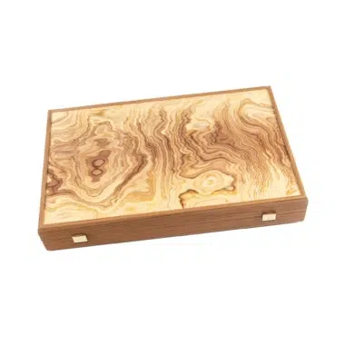 Backgammon en bois d'olivier fermé, vue du coffret montrant le veinage du bois
