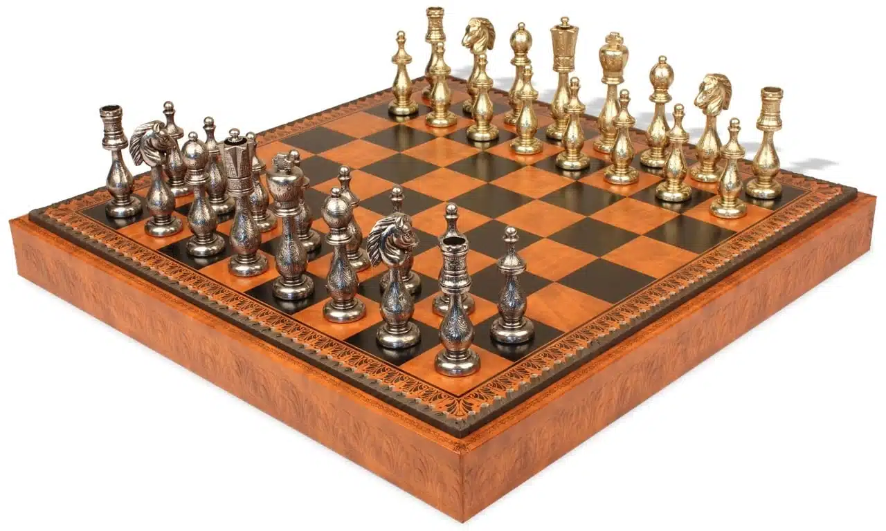 Ensemble Oriental Echiquier en Similcuir avec Rangement et Pièces d'Echecs en Métal Filigrane – Image 2