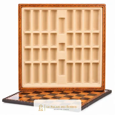 Coffret de rangement Samourai III ouvert, compartiments vides pour pièces d'échecs