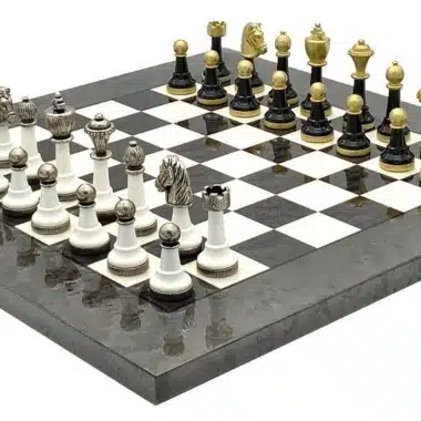 Ensemble Staunton Design III Echiquier en Bois d'Erable et de Bruyère et Jeu d'Echecs en Métal et Bois