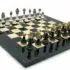 Ensemble Staunton Design IV Echiquier en Bois d'Erable et Jeu d'Echecs en Bois et en Métal
