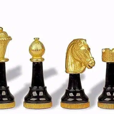 Jeu d'Echecs "Staunton Design" en Métal Massif Laqué Noir et Blanc