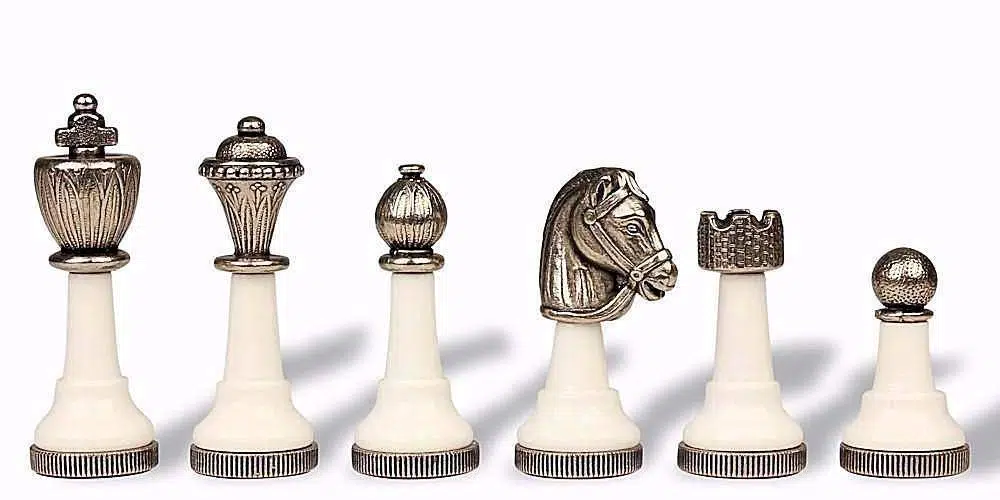 Jeu d'Echecs "Staunton Design" en Métal Massif Laqué Noir et Blanc