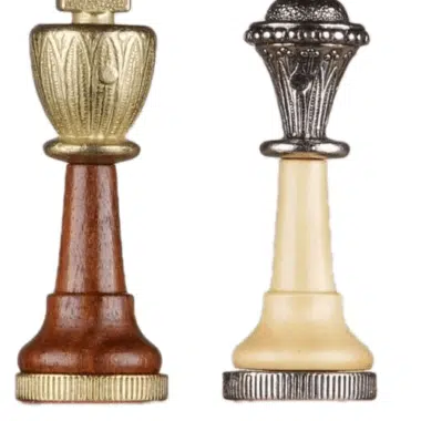Ensemble Classic XIV Echiquier en Bois de Noyer et Jeu d'Echecs en Métal et Bois – Image 6