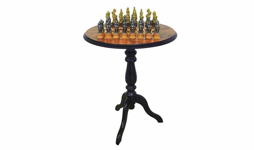 Ensemble "Mary Stuart" Table Ronde en Racine de Bruyère & Jeu d'Echecs en Bois et Métal