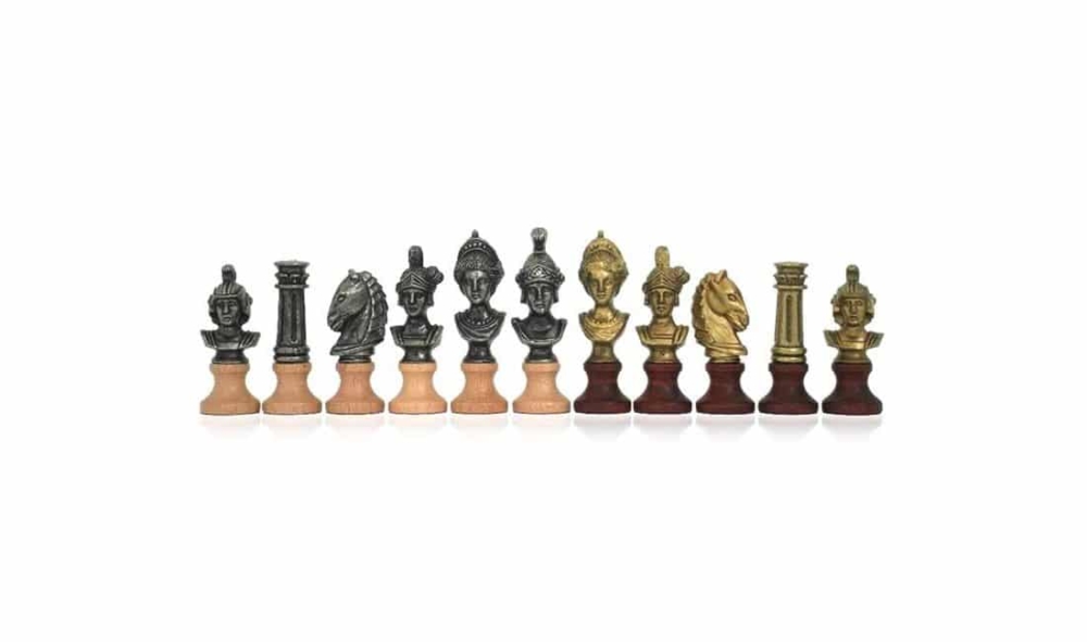 Ensemble "Bustes Romains" Echiquier en Similicuir & Jeu d'Echecs en Bois et en Métal Massif