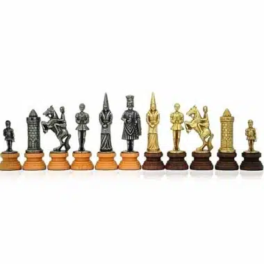 Ensemble "Camelot Roi Arthur II" Echiquier en Similicuir & Jeu d'Echecs en Bois et Métal Massif