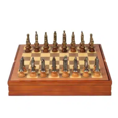 Ensemble Medieval II Echiquier en Bois de Noyer et d'Erable & Jeu d'Echecs en Bois et Métal Massif