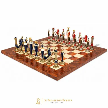 Ensemble Renaissance II : échiquier en bois et pièces métalliques peintes, vue d'ensemble