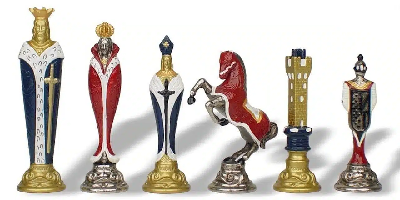 Jeu d'Echecs en Métal Peint à la Main Renaissance