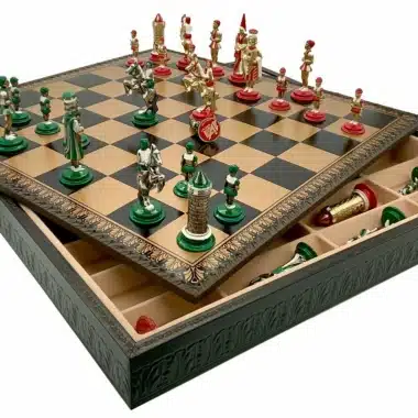 Alternative view of Ensemble Camelot Roi Arthur IX Echiquier en Similicuir & Jeu d'Echecs en Métal Peint à la Main