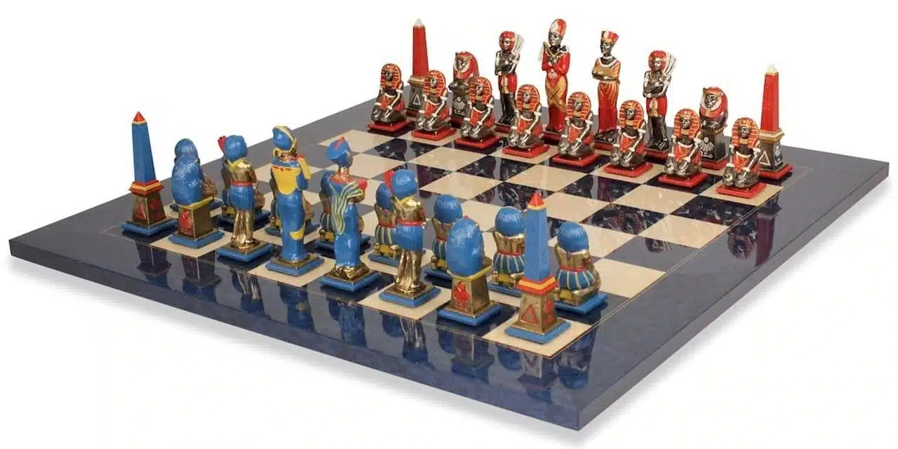 Ensemble Egypte III Echiquier en Bois d'Erable & Jeu d'Echecs en Métal Massif Peint à la Man – Image 5
