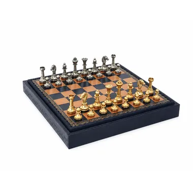 Ensemble Mignon II complet posé sur son coffret en similicuir à rangement