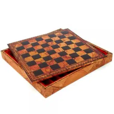 Ensemble Bustes Romains Echiquier en Similicuir & Jeu d'Echecs en Bois et en Métal Massif – Image 4