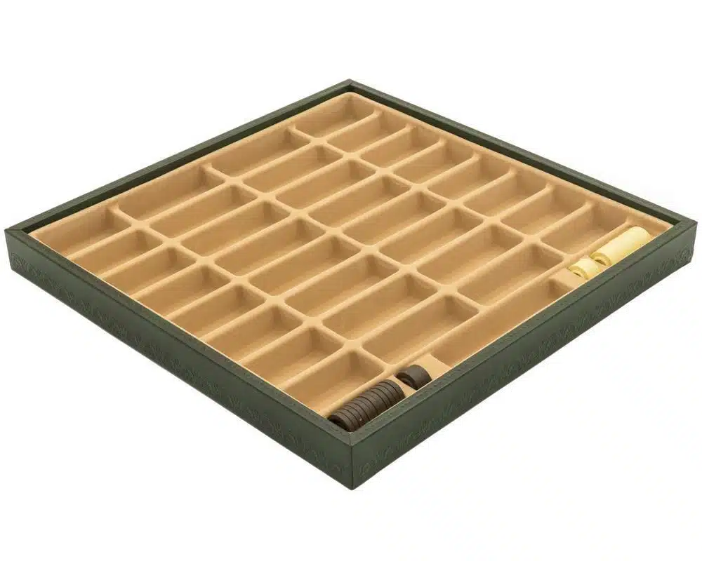 Ensemble Camelot Roi Arthur XIII Echiquier avec Rangement et Jeu d'Echecs en Métal – Image 17