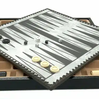 Ensemble Napoleon Echiquier en Similicuir & Jeu d'Echecs en Métal Massif – Image 12