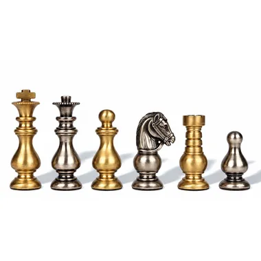Pièces d'échecs en laiton massif aux finitions dorées et argentées
