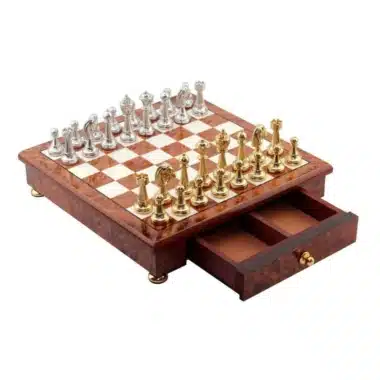 Alternative view of Ensemble Classic Flower 5 Echiquier avec Tiroir de Rangement en Bois d'Orme et de Bruyère Laqué et Jeu d'Echecs en Métal Plaqué Or/Argent