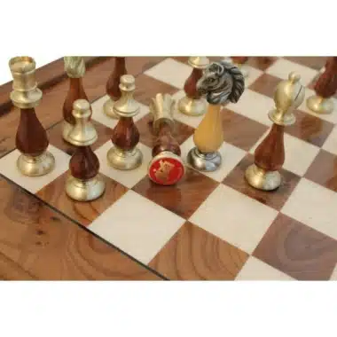 Alternative view of Ensemble Arabic Style IX Echiquier sur Pied en Bois et Pièces Echecs Staunton Bois et Métal