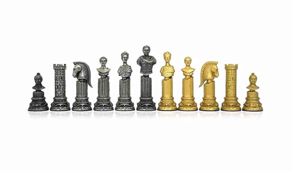 Ensemble "Empire Romain III" Echiquier Grec en Bois Massif Blanc & Jeu d'Echecs en Métal Massif