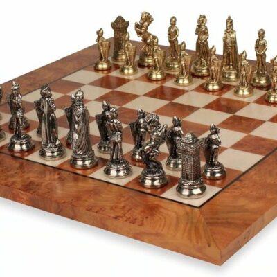 Ensemble Mary Stuart VI Echiquier en Bois d'Orme et de Bruyère et Jeu d'Echecs en Métal