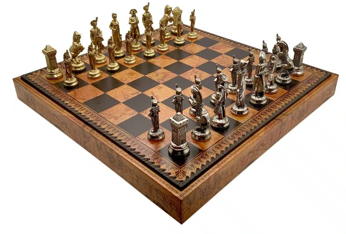 Ensemble Grand Napoléon II Echiquier avec Rangement et Jeu d'Echecs en Métal