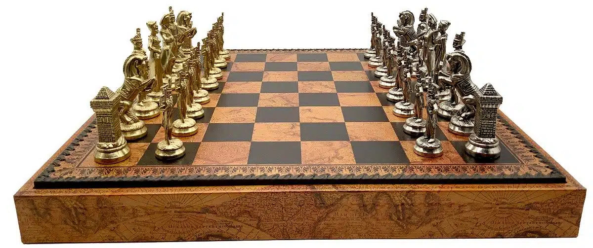Ensemble Grand Napoléon II Echiquier avec Rangement et Jeu d'Echecs en Métal – Image 5