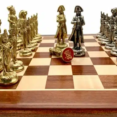 Figurines Jeu d'Echecs Napoleon en Metal et Echiquier en Bois d'Erable et de Rose Doré – Image 3