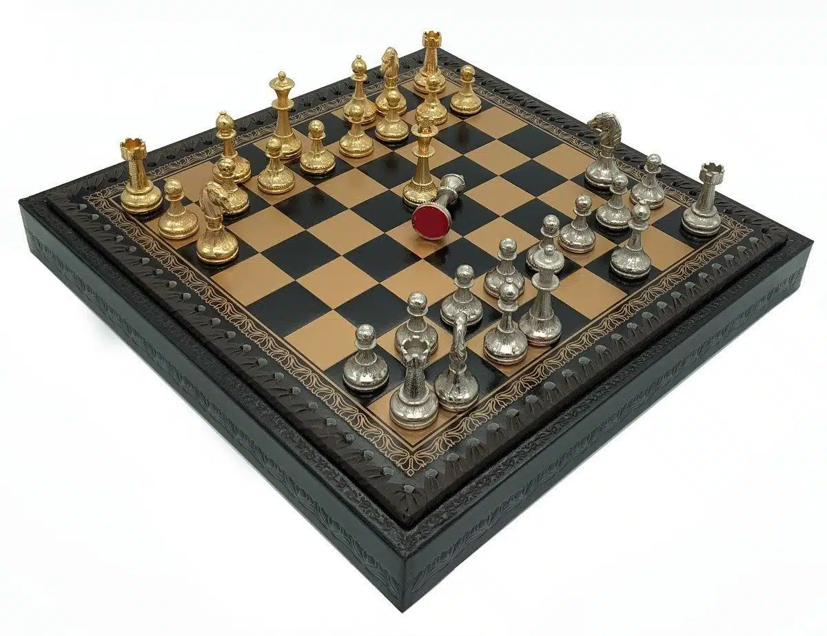 Ensemble Mignon Flower V Echiquier avec Rangement et Jeu d'Echecs Métal Plaqué Or et Argent – Image 4
