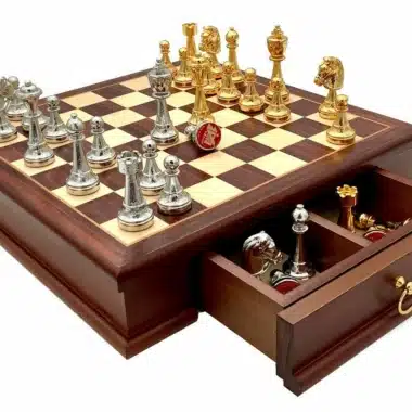 Alternative view of Ensemble Classic Flower 3 Echiquier avec Tiroir de Rangement en Bois et Jeu d'Echecs en Métal Plaqué Or et Argent