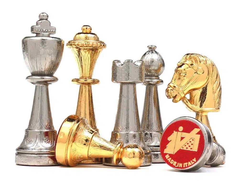 Ensemble Classic Flower 4 Echiquier en Bois d'Erable et de Bruyère et Jeu d'Echecs en Métal Plaqué Or et Argent – Image 5