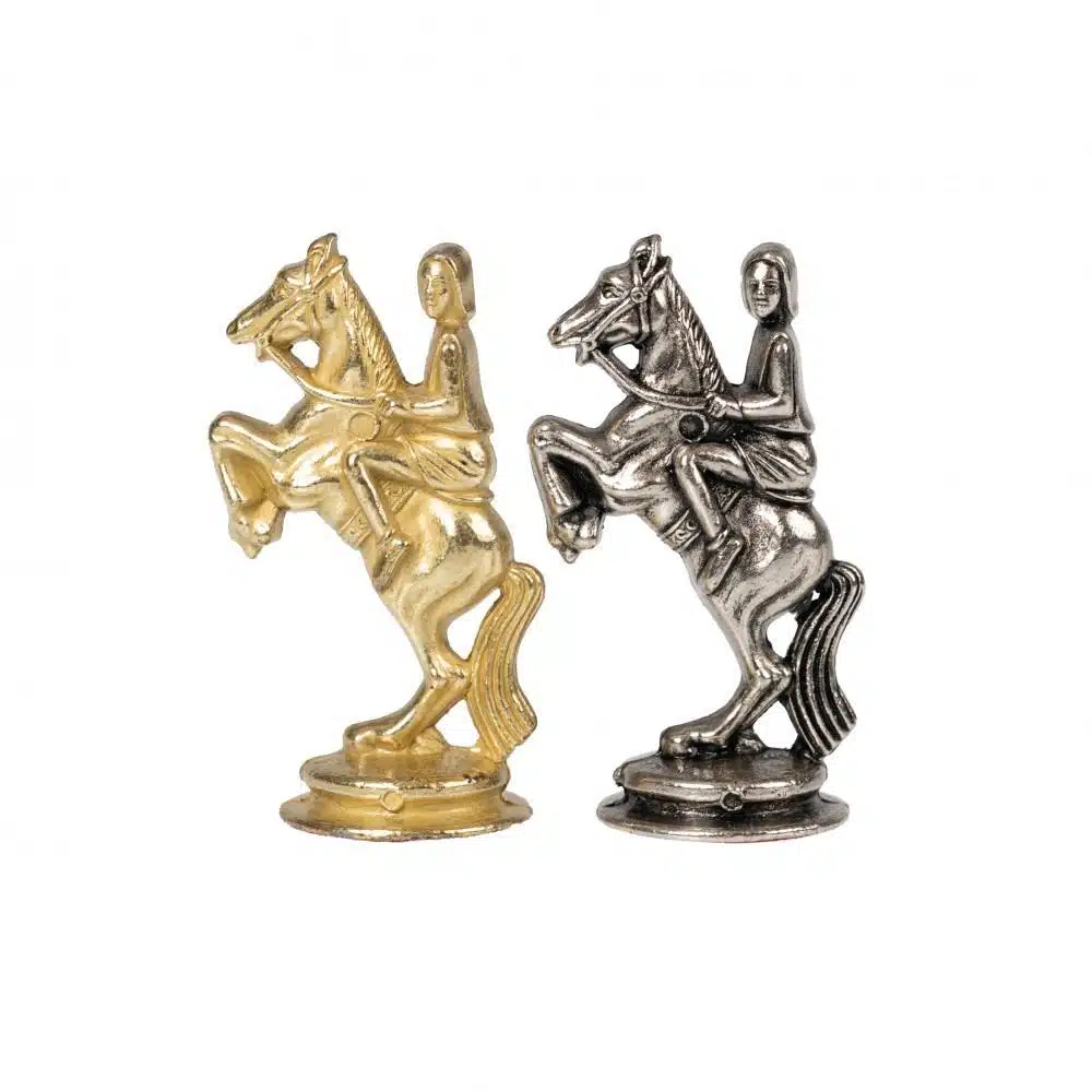 Ensemble Camelot Roi Arthur XIII Echiquier avec Rangement et Jeu d'Echecs en Métal – Image 11