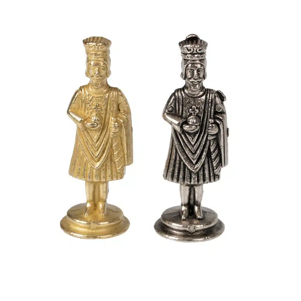 Ensemble Camelot Roi Arthur XIII Echiquier avec Rangement et Jeu d'Echecs en Métal – Image 8