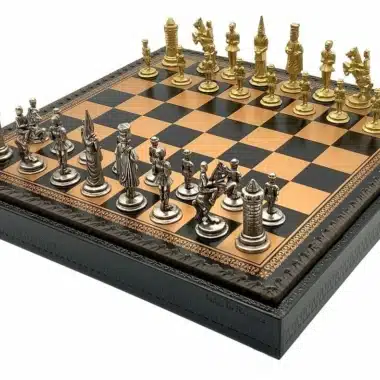Ensemble Camelot Roi Arthur XIV Echiquier avec Rangement et Jeu d'Echecs en Métal