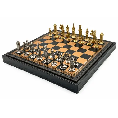 Ensemble Camelot Roi Arthur XIV avec pièces en métal sur échiquier bicolore