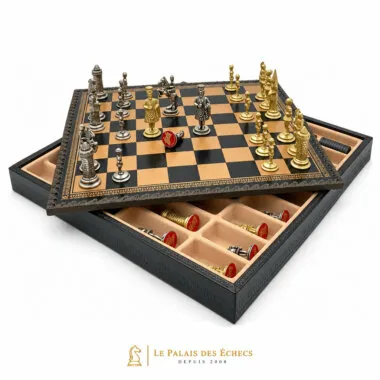 Échiquier Camelot ouvert montrant le coffret de rangement garni de pièces