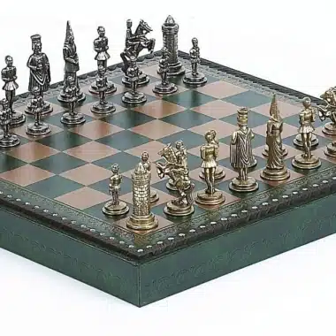 Ensemble Camelot Roi Arthur XIII Echiquier avec Rangement et Jeu d'Echecs en Métal