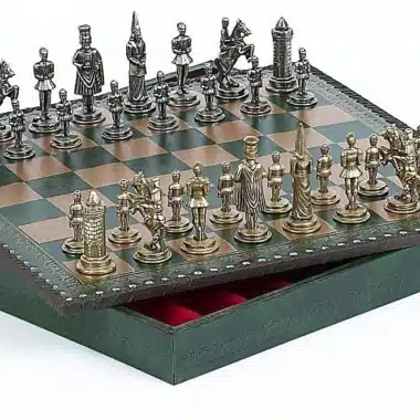 Alternative view of Ensemble Camelot Roi Arthur XIII Echiquier avec Rangement et Jeu d'Echecs en Métal