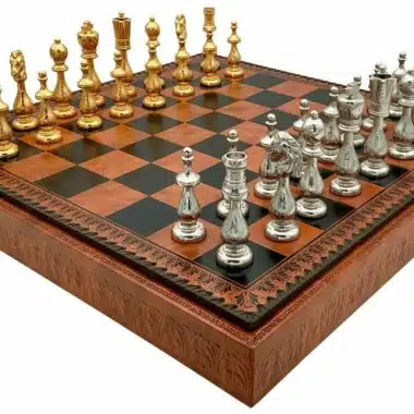 Ensemble Arabic Style IV Echiquier en Similicuir avec Rangement et Jeu d'Echecs en Métal Plaqué Or et Argent