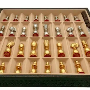 Alternative view of Ensemble Arabic Style V Echiquier Noir en Similicuir avec Rangement et Jeu d'Echecs en Métal Plaqué Or et Argent