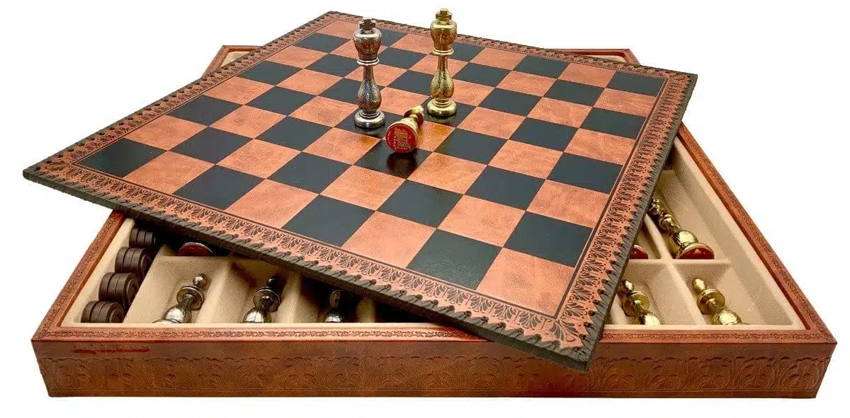 Ensemble Oriental Echiquier en Similcuir avec Rangement et Pièces d'Echecs en Métal Filigrane – Image 7