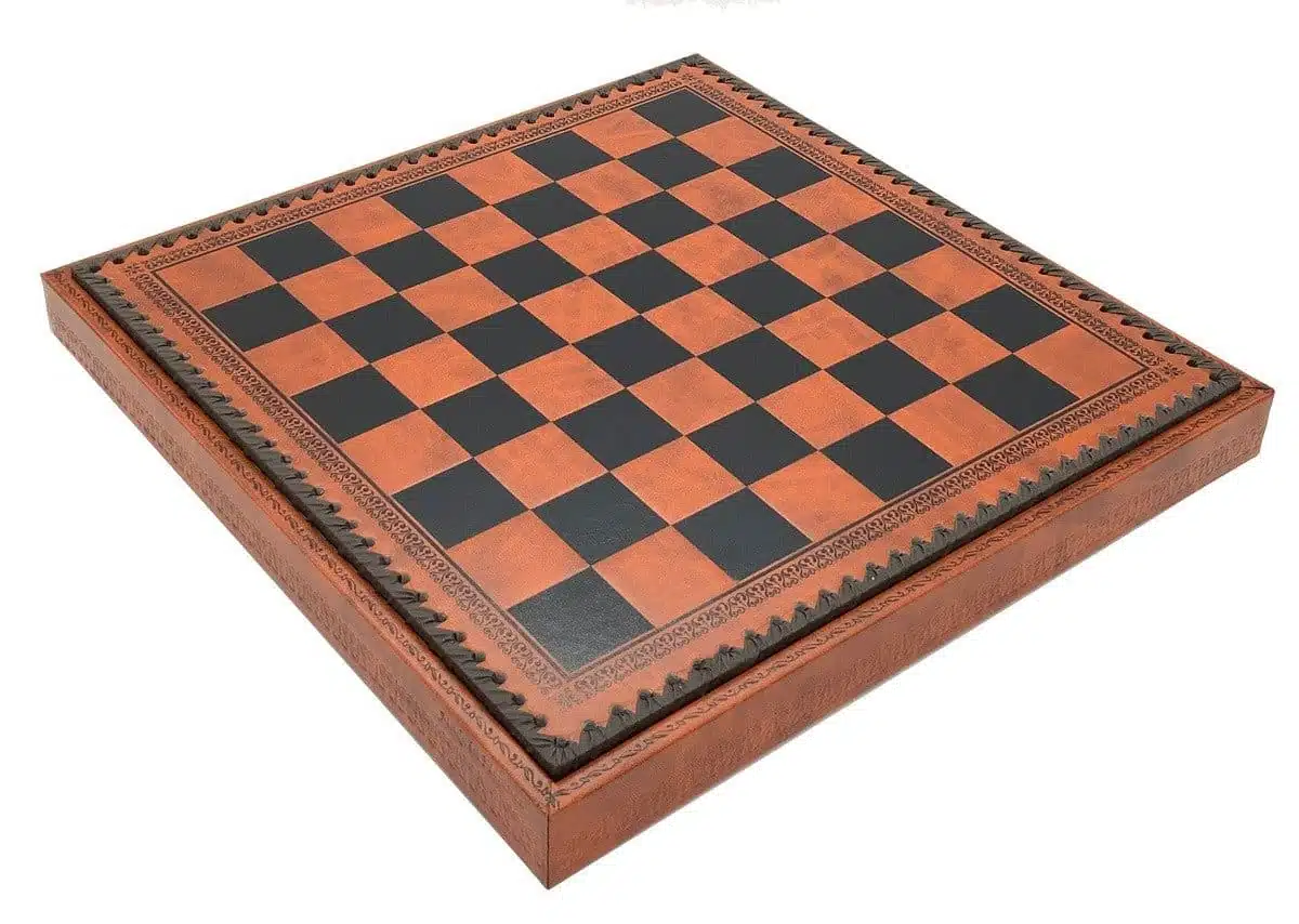 Ensemble Oriental Echiquier en Similcuir avec Rangement et Pièces d'Echecs en Métal Filigrane – Image 21