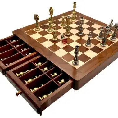 Ensemble Oriental III Echiquier en Bois d'Erable et de Rose Doré & Jeu d'Echecs en Métal