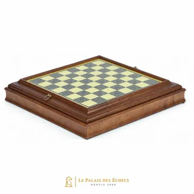 Échiquier en bois et effet laiton, vue d'ensemble du coffret fermé