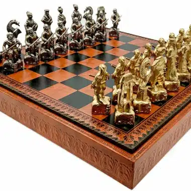 Alternative view of Ensemble Samourai III Echiquier Boîtier de Rangement et Jeu d'Echecs en Métal
