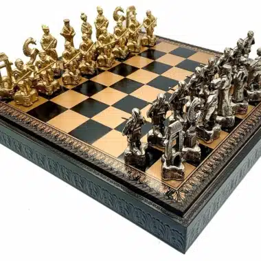 Ensemble Samourai II Echiquier Boîtier de Rangement et Jeu d'Echecs en Métal