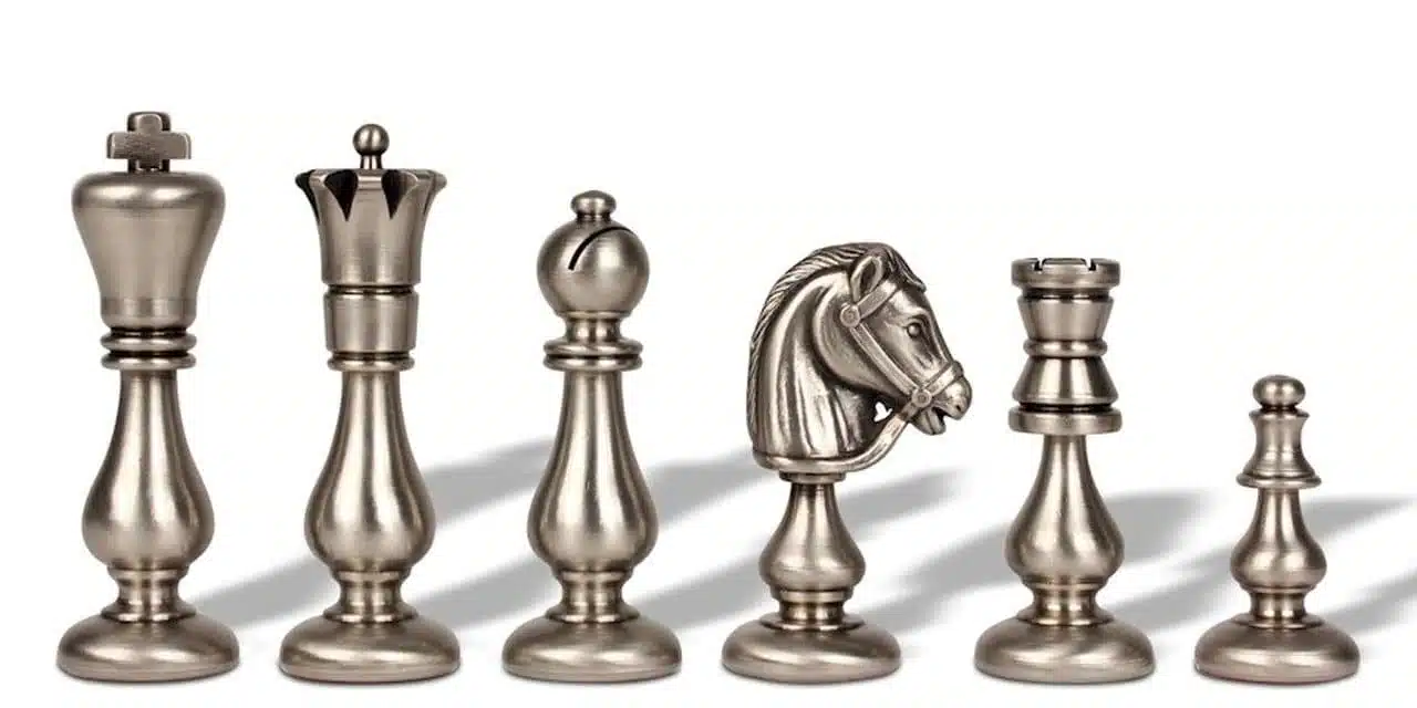 Jeu d'Echecs "Oriental" en Laiton Massif – Image 3