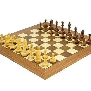 Ensemble Blackmore Echiquier en Bois de Noyer et d'Erable & Jeu d'Echecs en Bois de Rose Doré