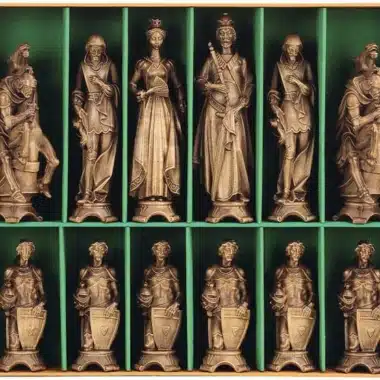Jeu d'Echecs "Renaissance Bruni et Poli à la Cire" en Bois des Alpes Massif Sculpté Traditionnellement